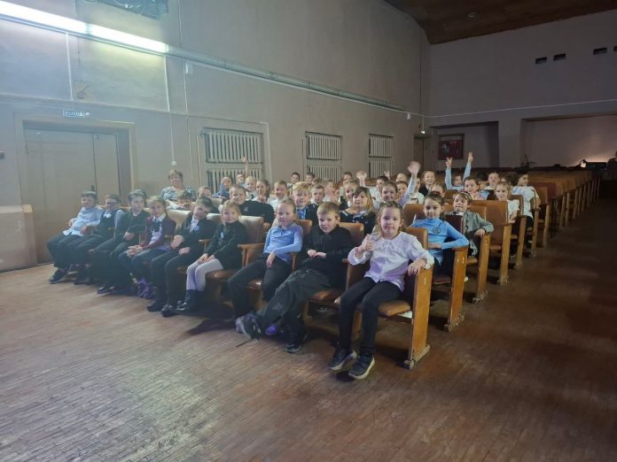 PTZIBaLUMo_OFpnDreXHjpXnqqvgz8CM-czY-MeGexoJBdCIivDQ0iaYjC6Jv3kshSfV-QYQiEdIUFZtPkpRLE4I